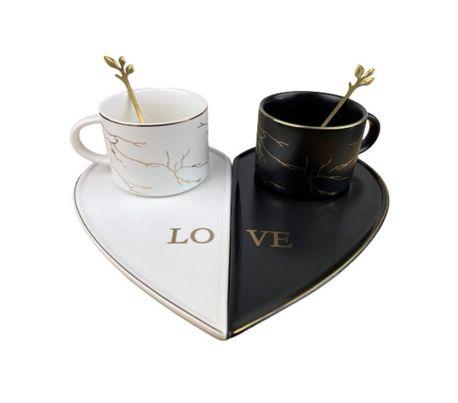 Set 2 cesti cafea alb/negru, ceramica fina 200ml, 2in1 cu farfurie in forma de inimă